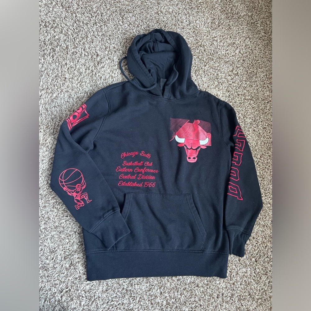 Ultra Game Chicago Bulls Hoodie. Size M